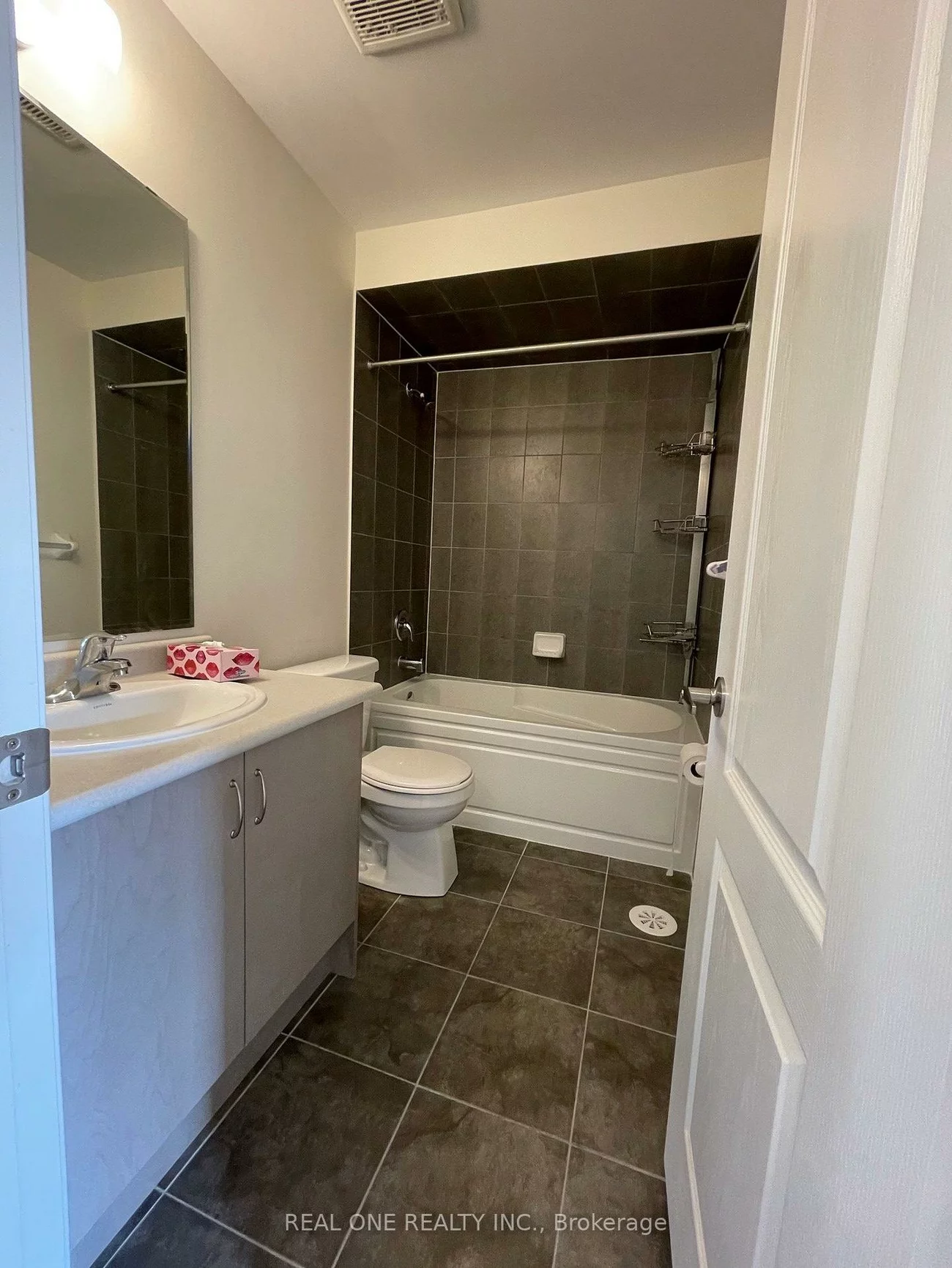 83, Roy Grove, Greensborough, Markham