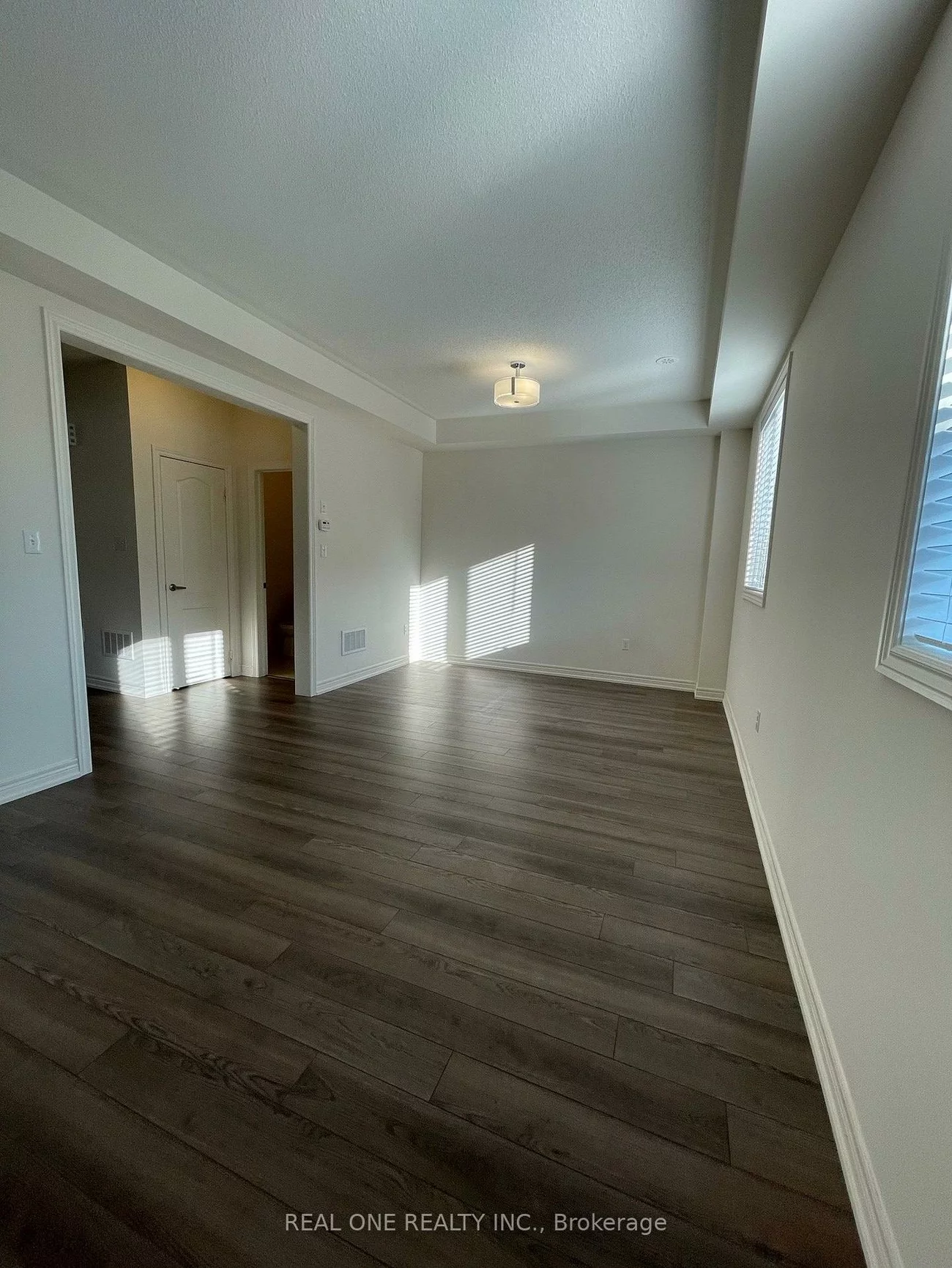 83, Roy Grove, Greensborough, Markham