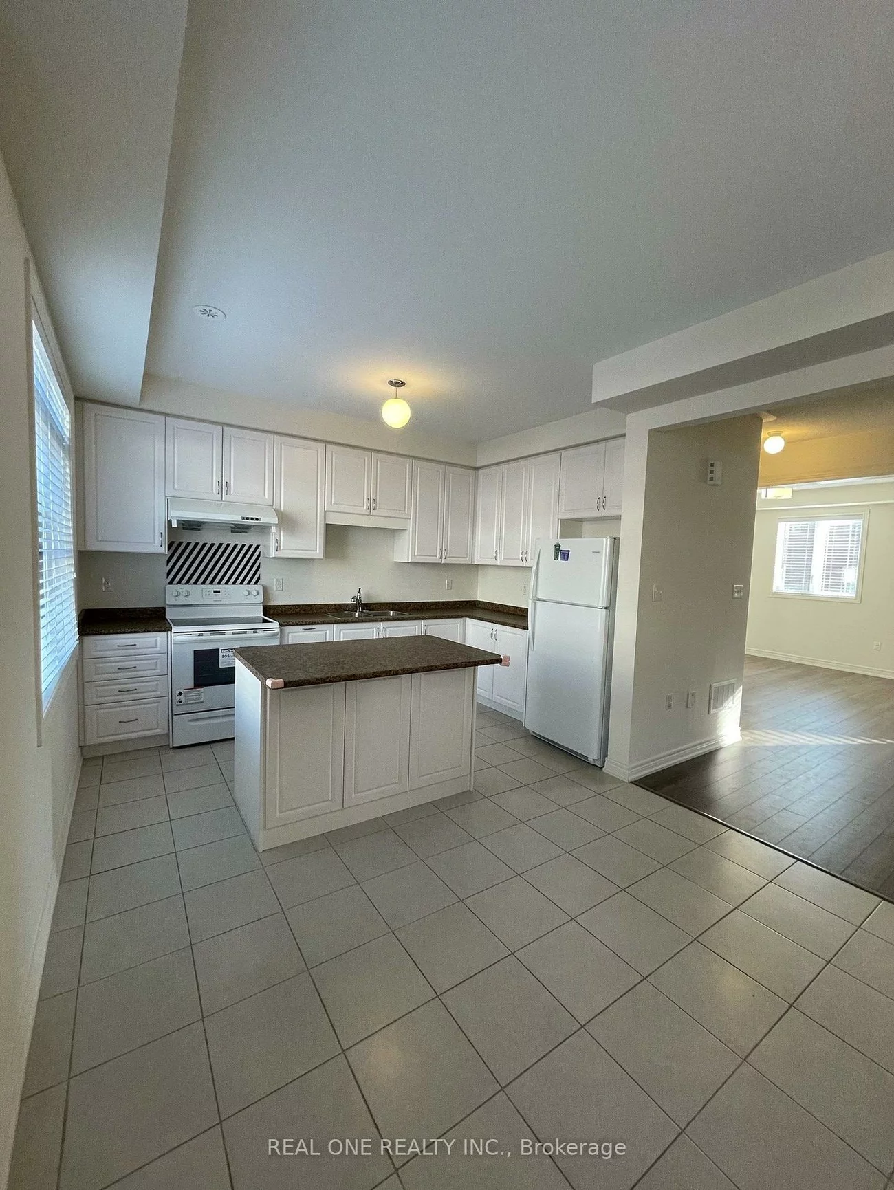 83, Roy Grove, Greensborough, Markham