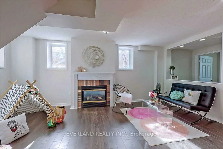 19, Cliveden PI, Berczy, Markham