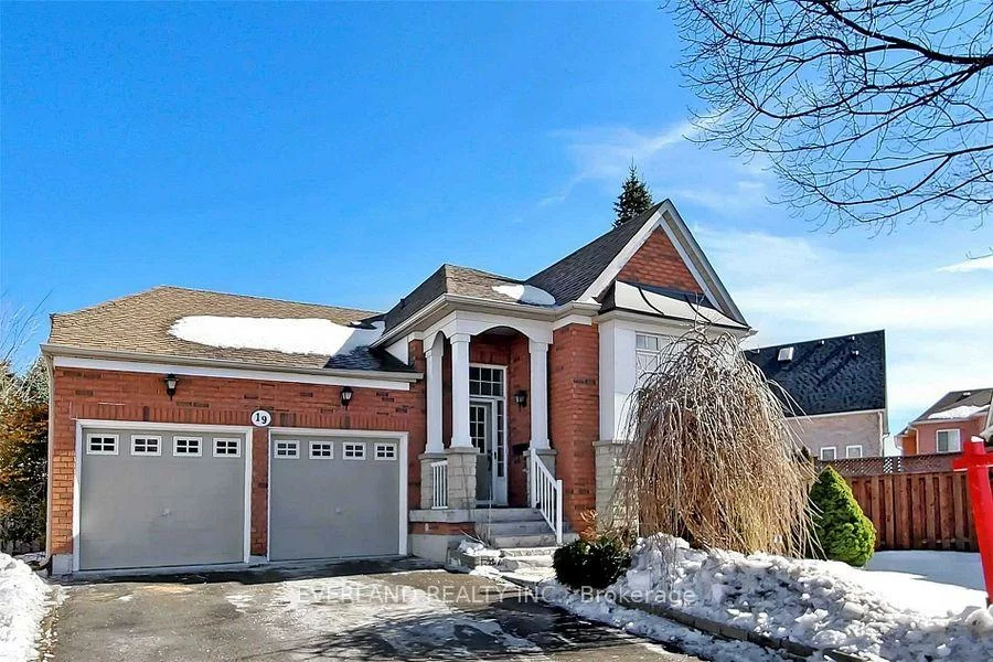 19, Cliveden PI, Berczy, Markham