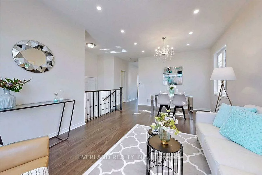 19, Cliveden PI, Berczy, Markham