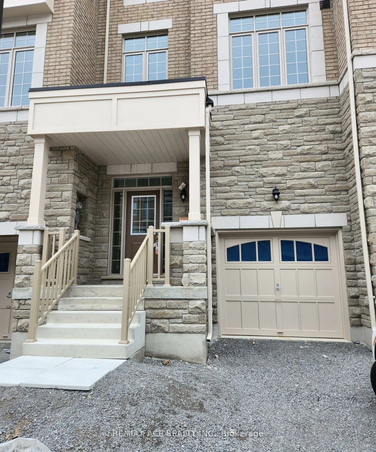22, Phillipsen, Cedarwood, Markham