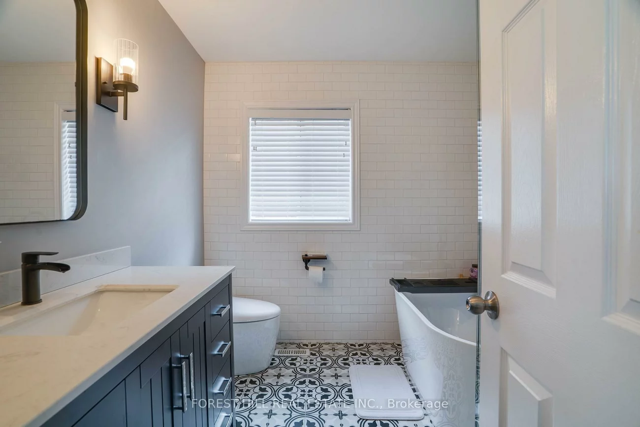 45, Royal Crown, Greensborough, Markham
