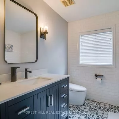 45, Royal Crown, Greensborough, Markham