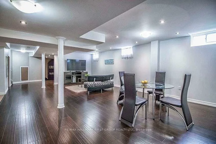 45, Walford, Middlefield, Markham