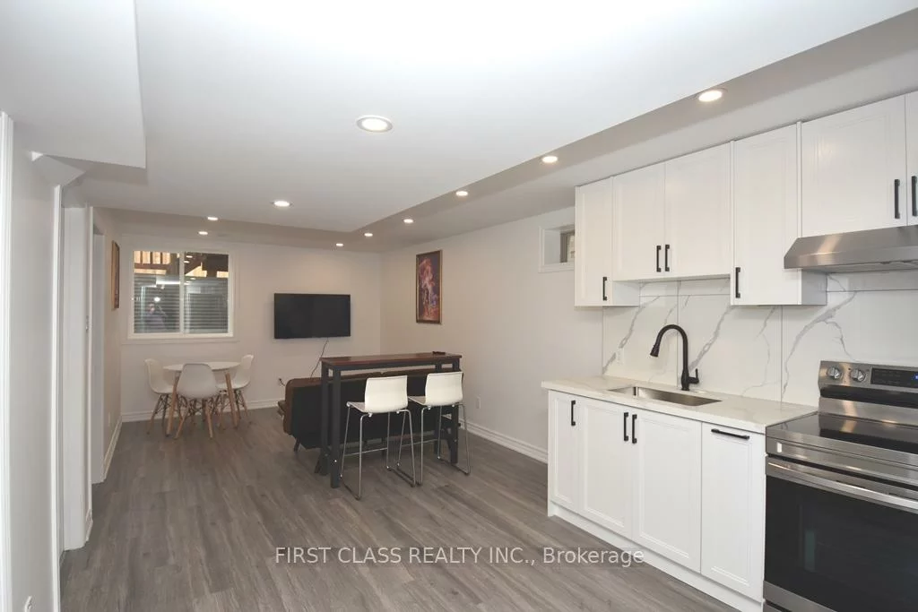 35, Hubner, Berczy, Markham