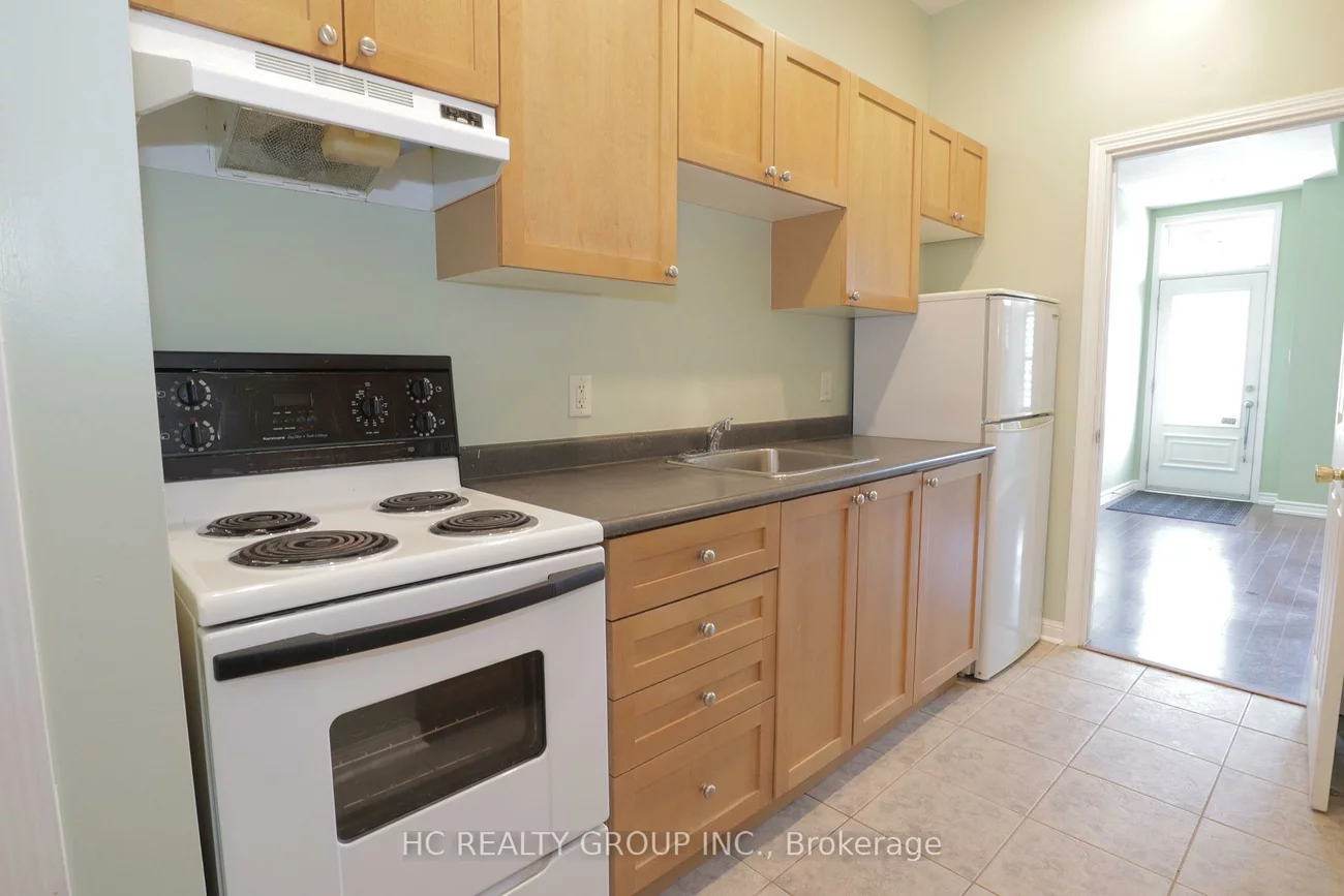 2725, Bur Oak, Cornell, Markham