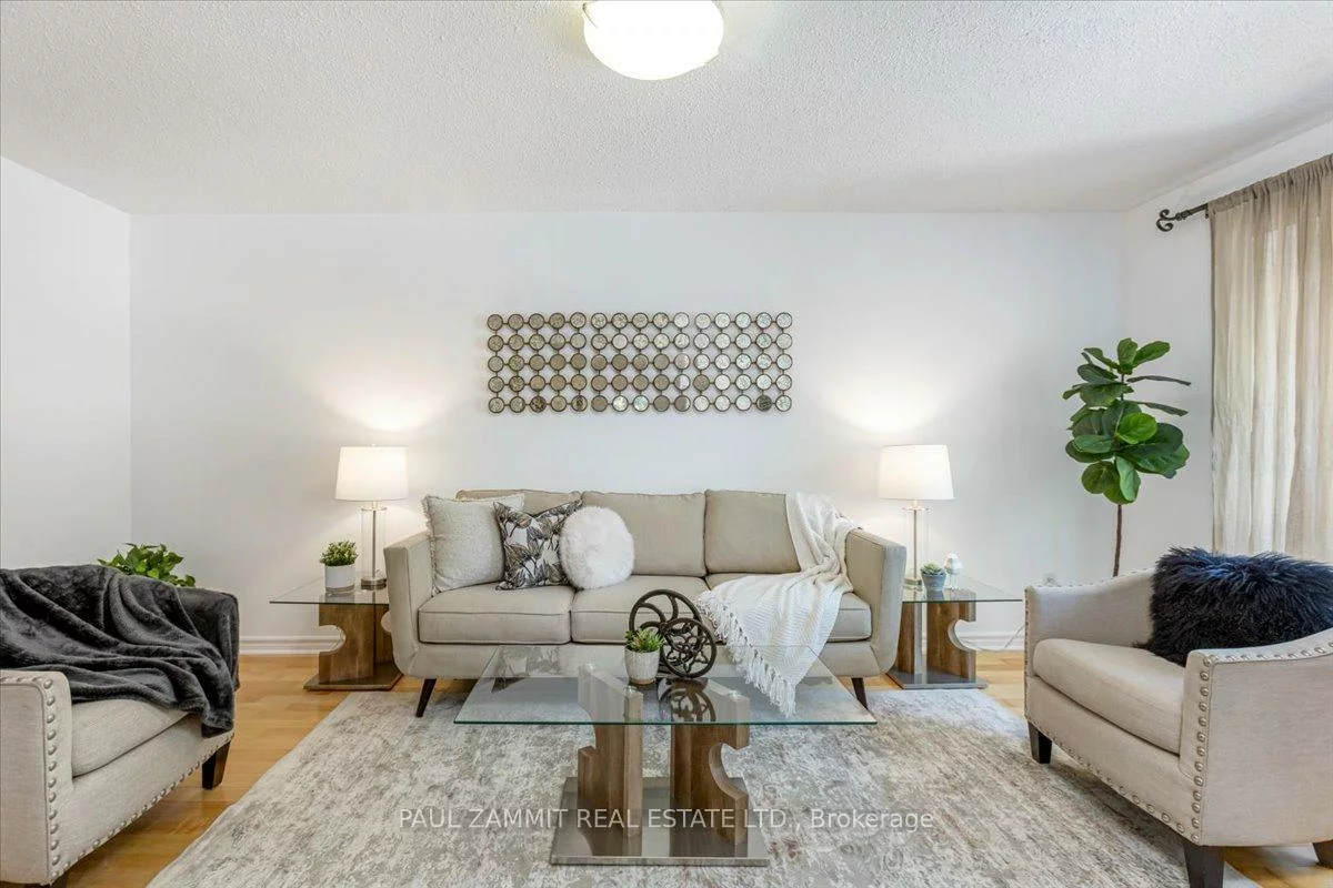 70, Braeburn, Aileen-Willowbrook, Markham