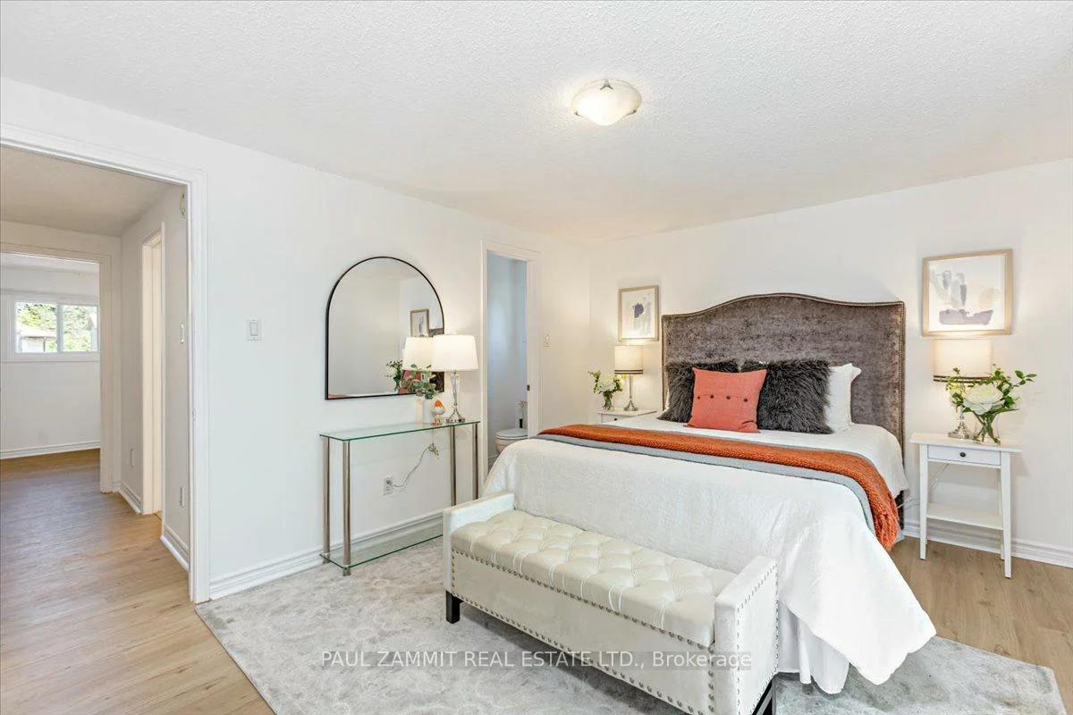 70, Braeburn, Aileen-Willowbrook, Markham