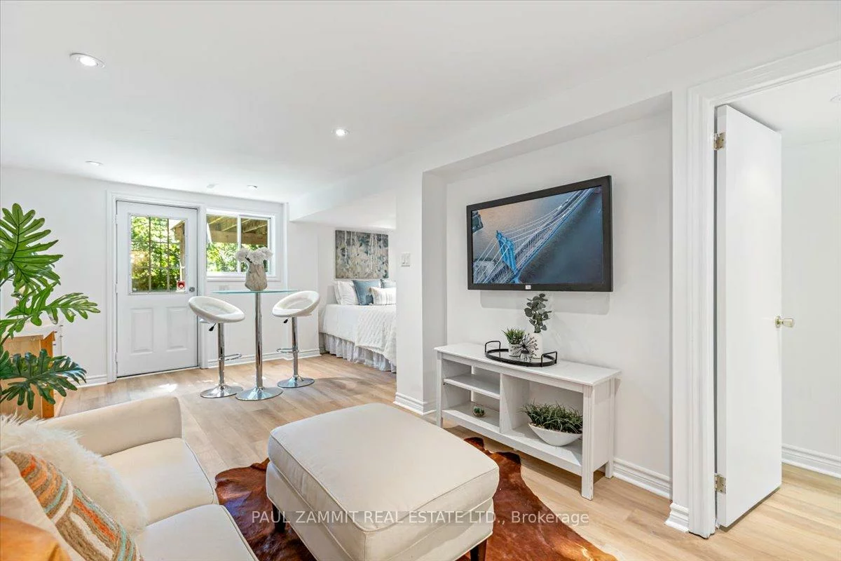 70, Braeburn, Aileen-Willowbrook, Markham