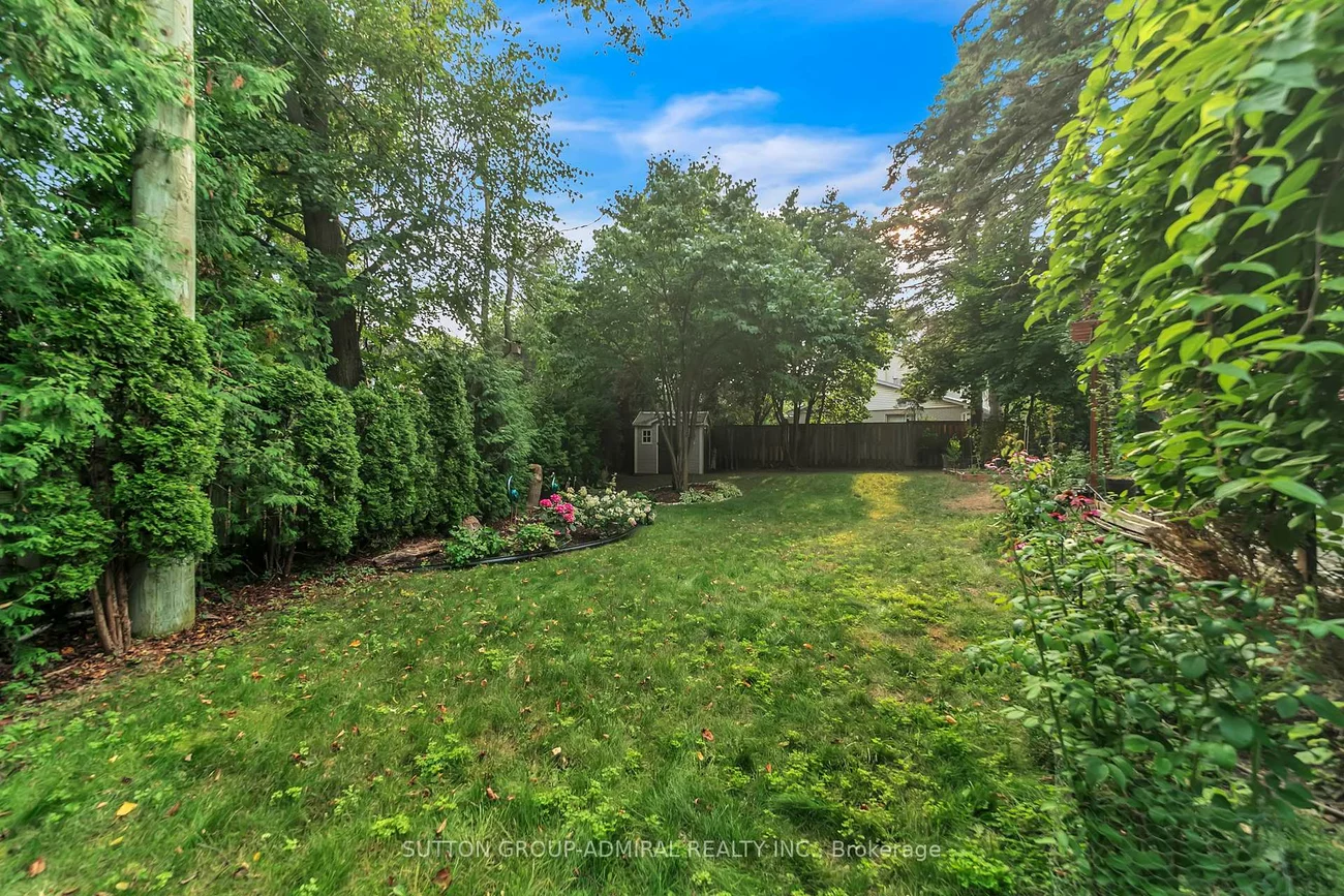 9, Elspeth, Grandview, Markham