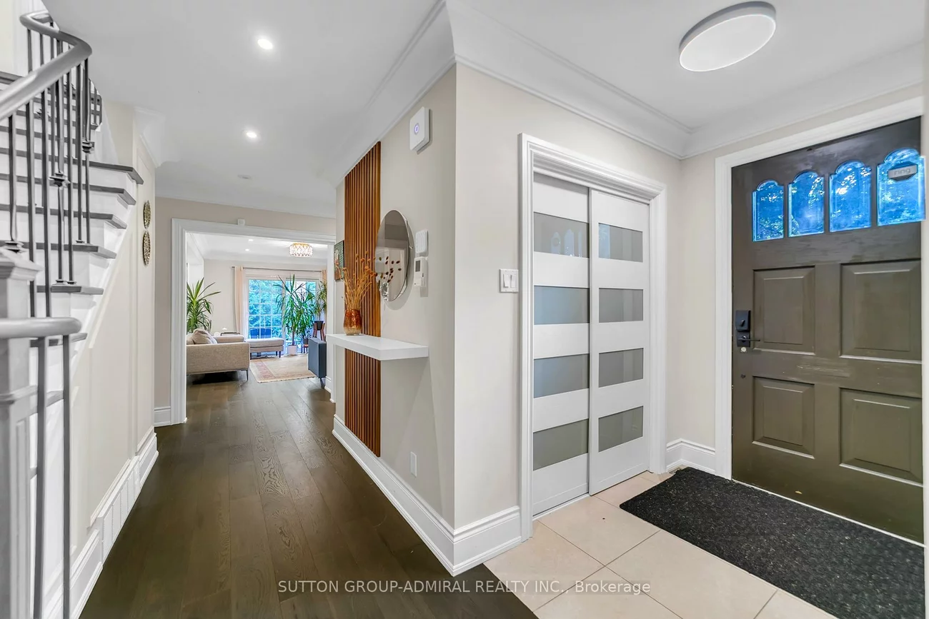 9, Elspeth, Grandview, Markham