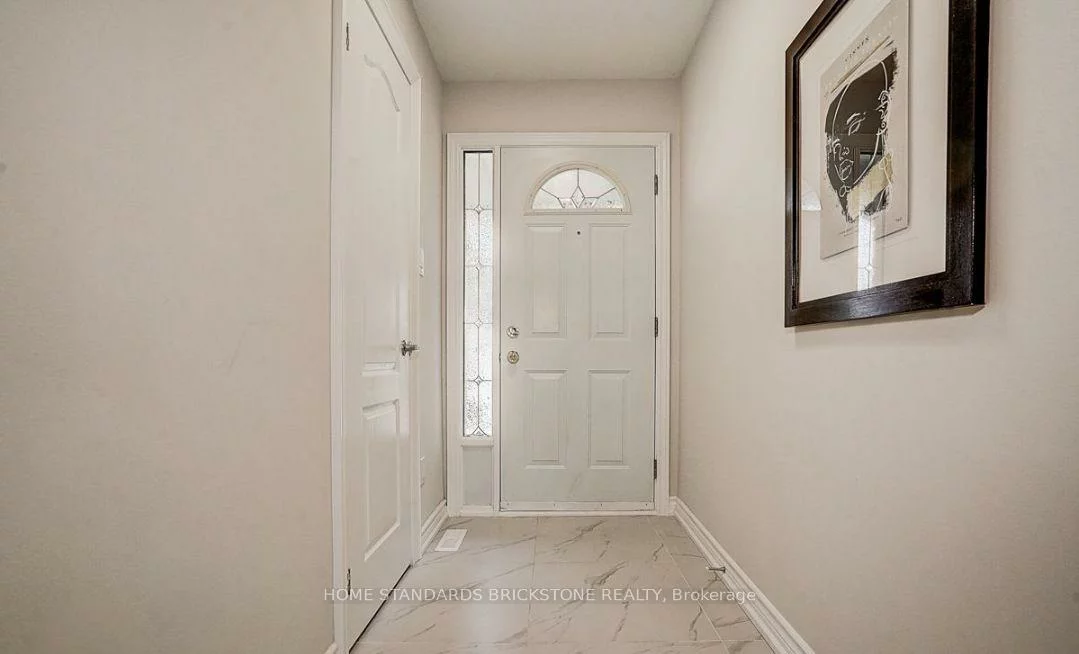 24, Barrington, Milliken Mills West, Markham