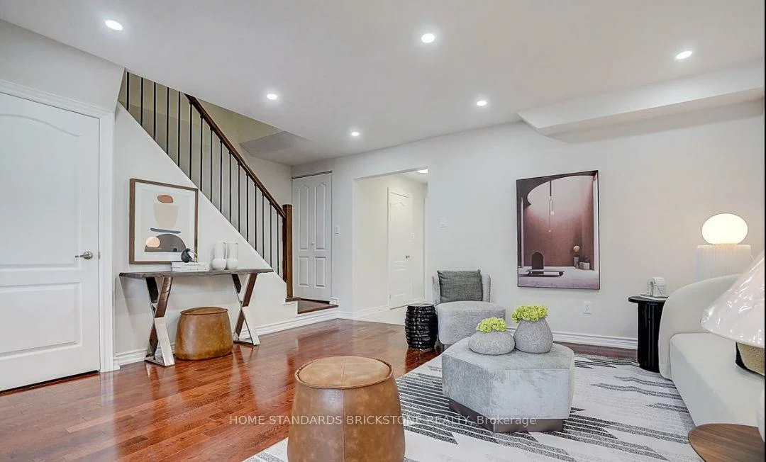 24, Barrington, Milliken Mills West, Markham