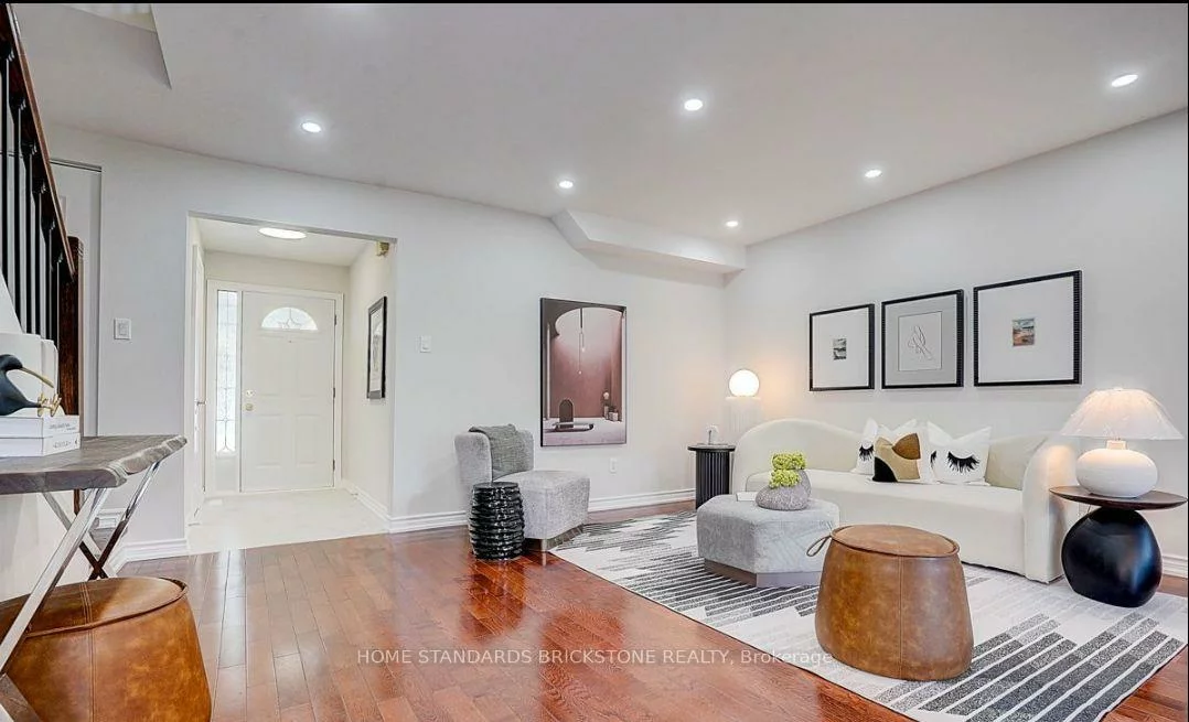 24, Barrington, Milliken Mills West, Markham