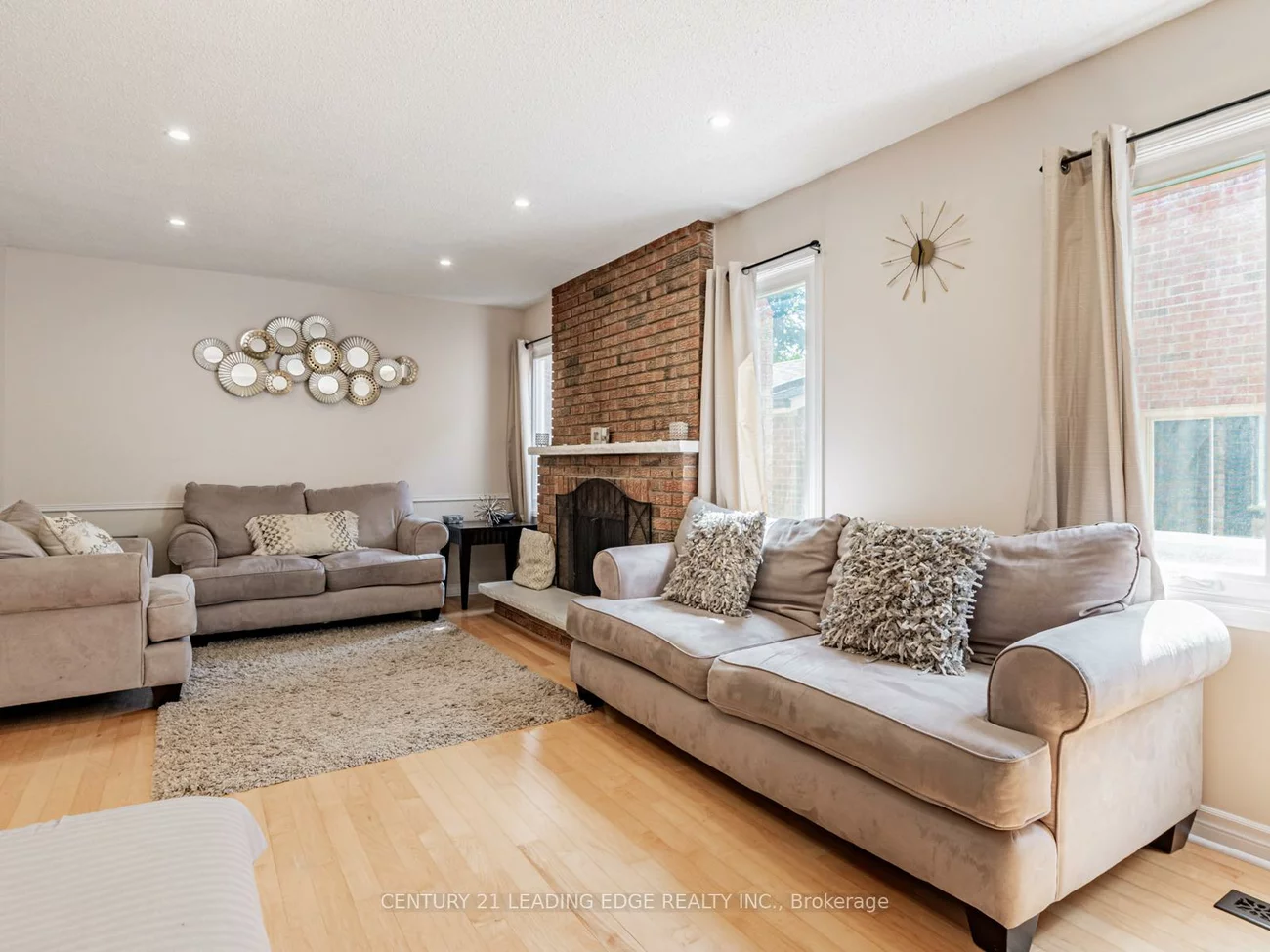 113, Major Buttons, Sherwood-Amberglen, Markham