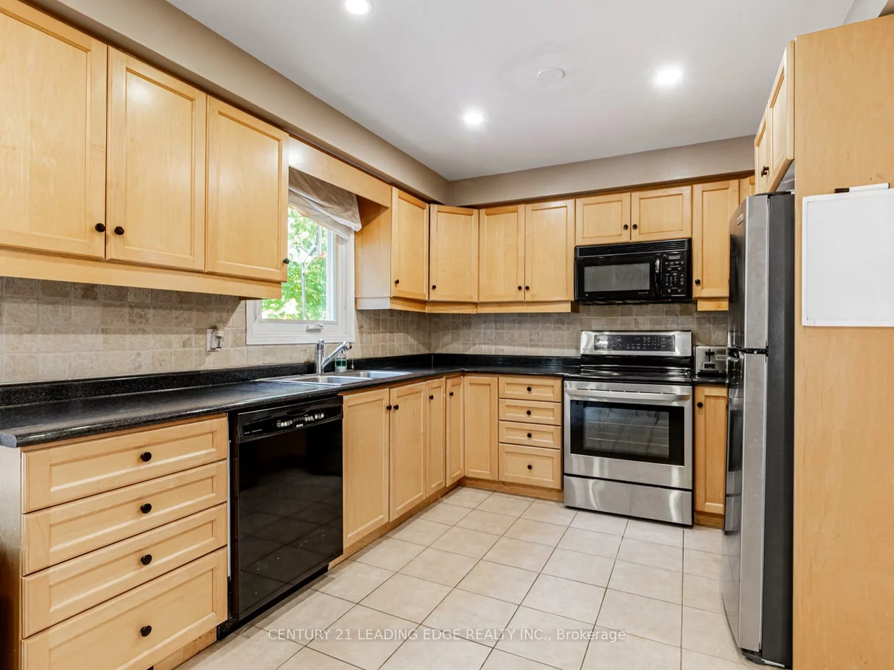 113, Major Buttons, Sherwood-Amberglen, Markham