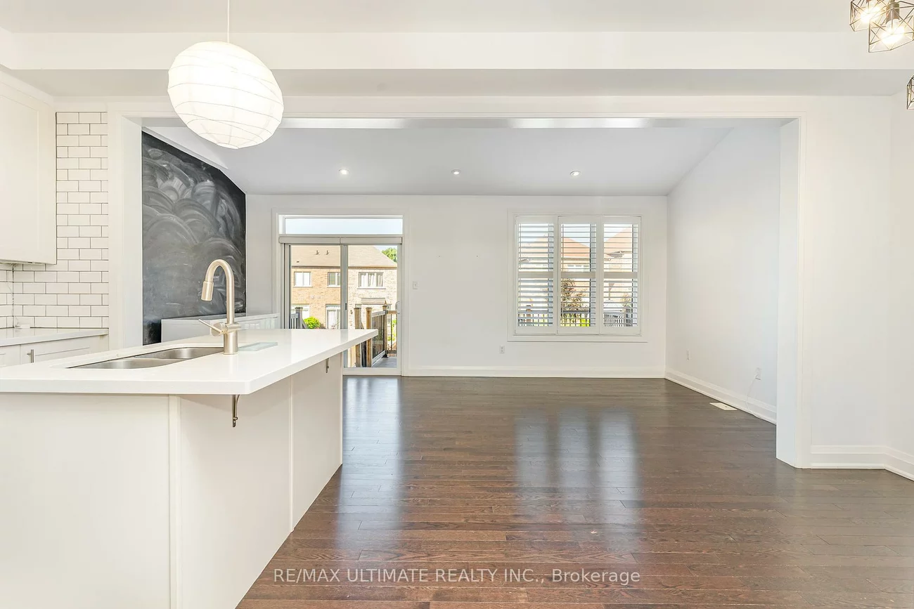 92, Harbord, Berczy, Markham