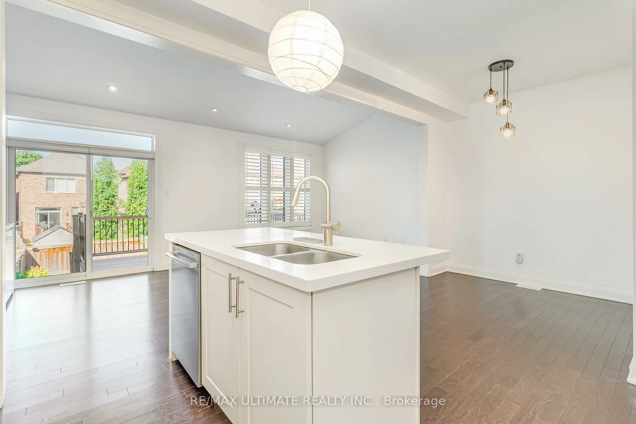 92, Harbord, Berczy, Markham