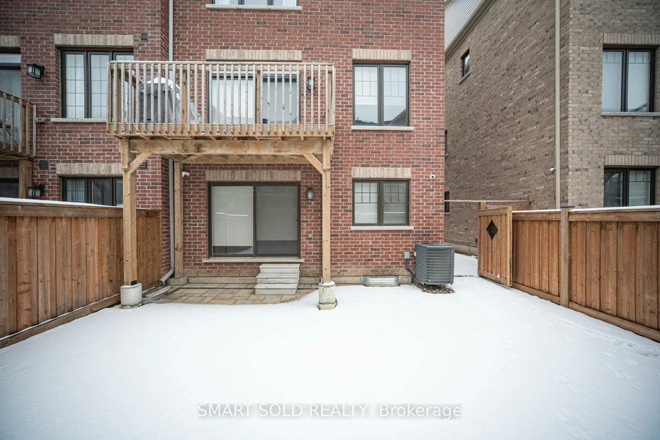 12, Fraleigh, Victoria Square, Markham