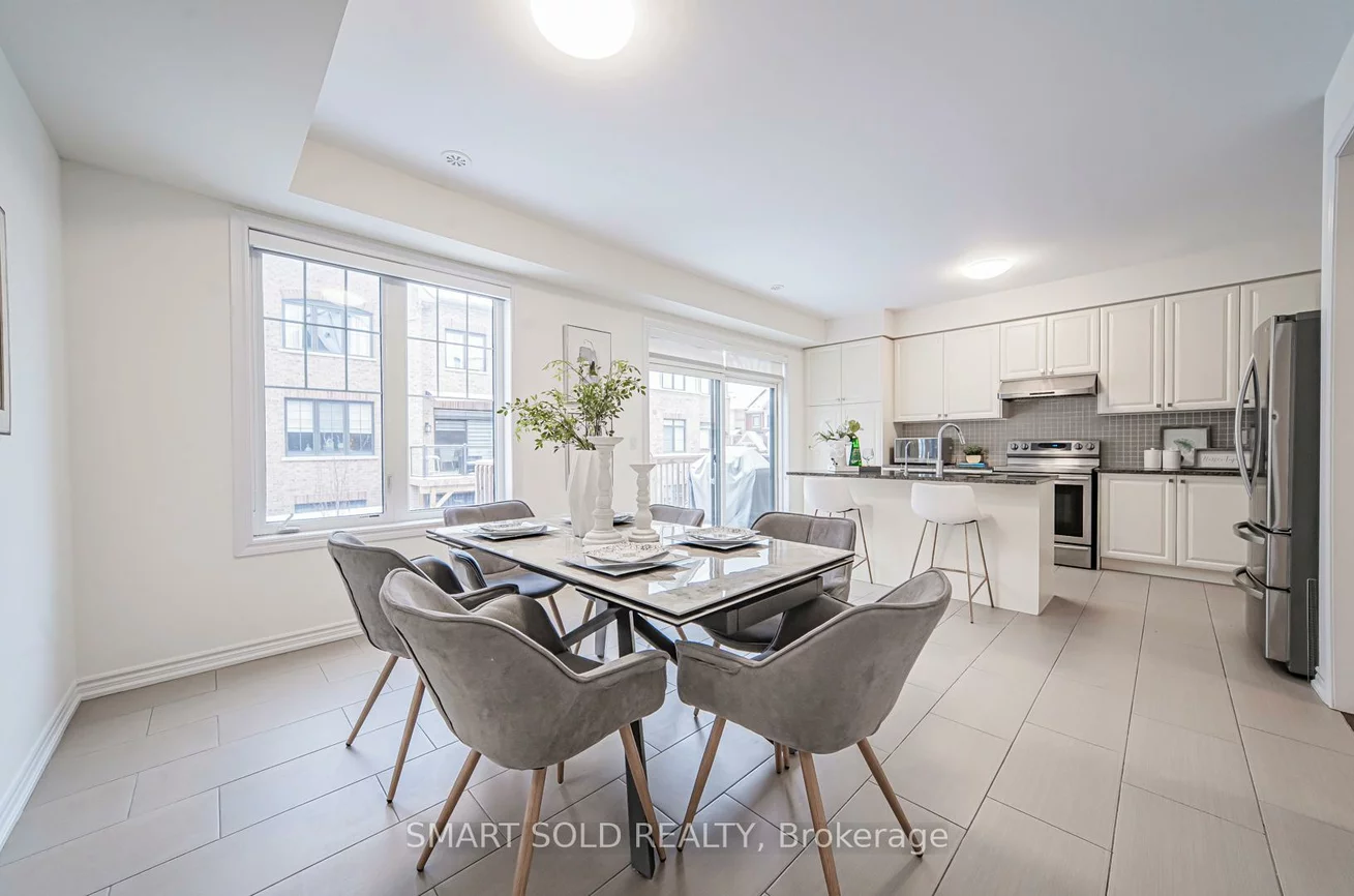 12, Fraleigh, Victoria Square, Markham