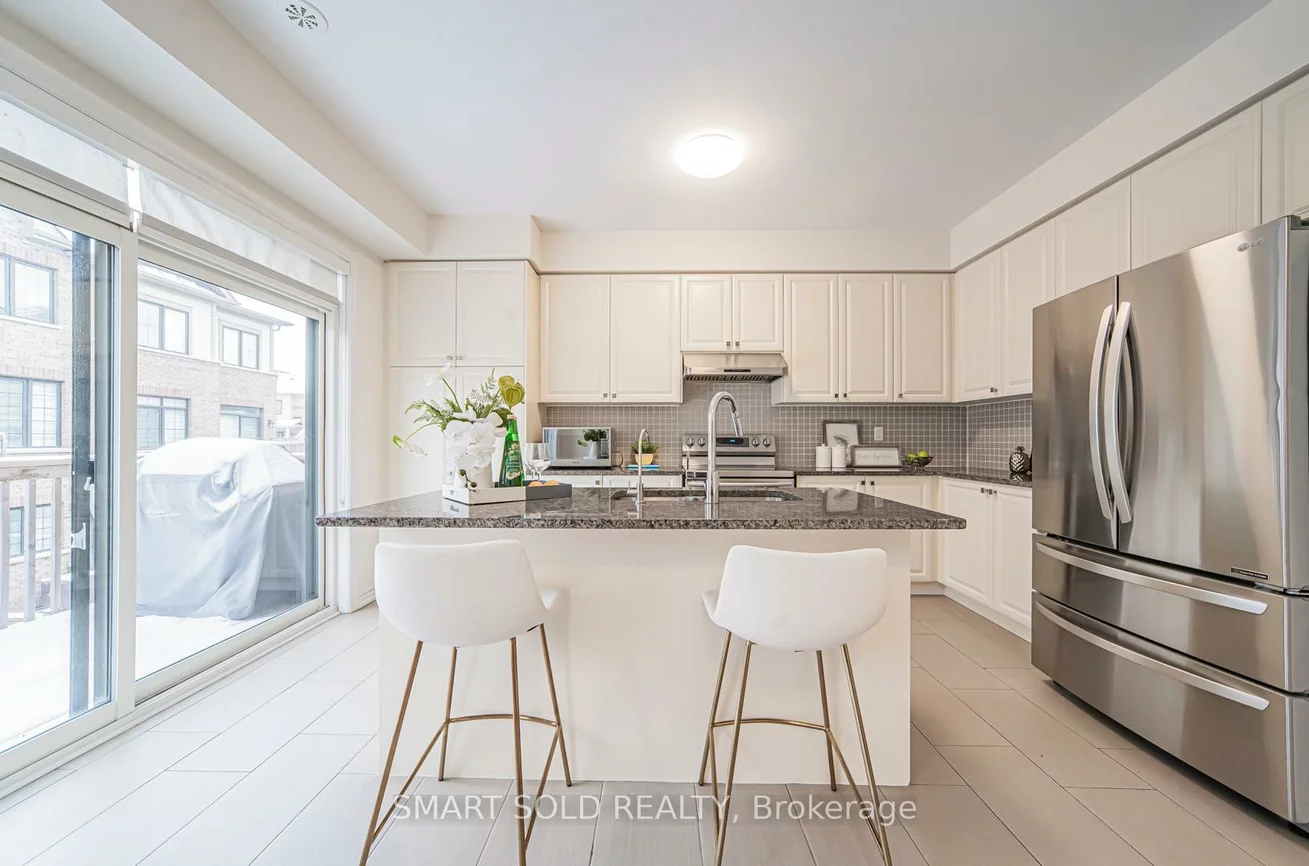 12, Fraleigh, Victoria Square, Markham