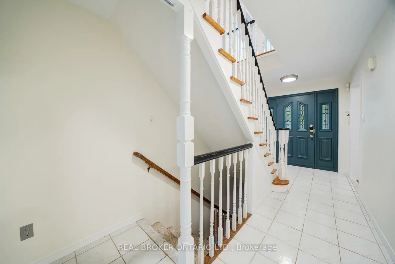 75, Oak Lea, Markham Village, Markham