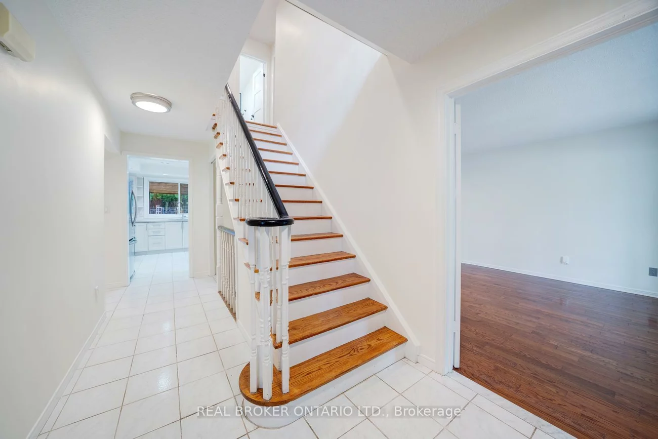 75, Oak Lea, Markham Village, Markham