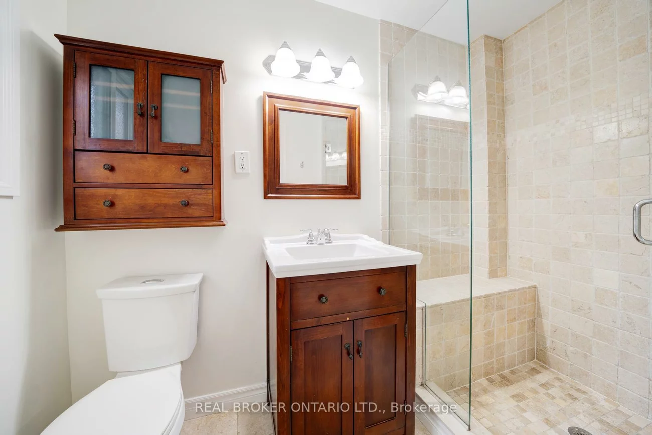 75, Oak Lea, Markham Village, Markham