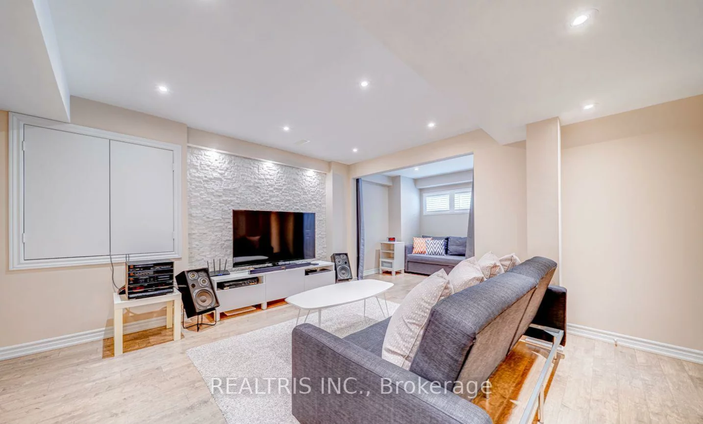59, Honey Glen, Cornell, Markham