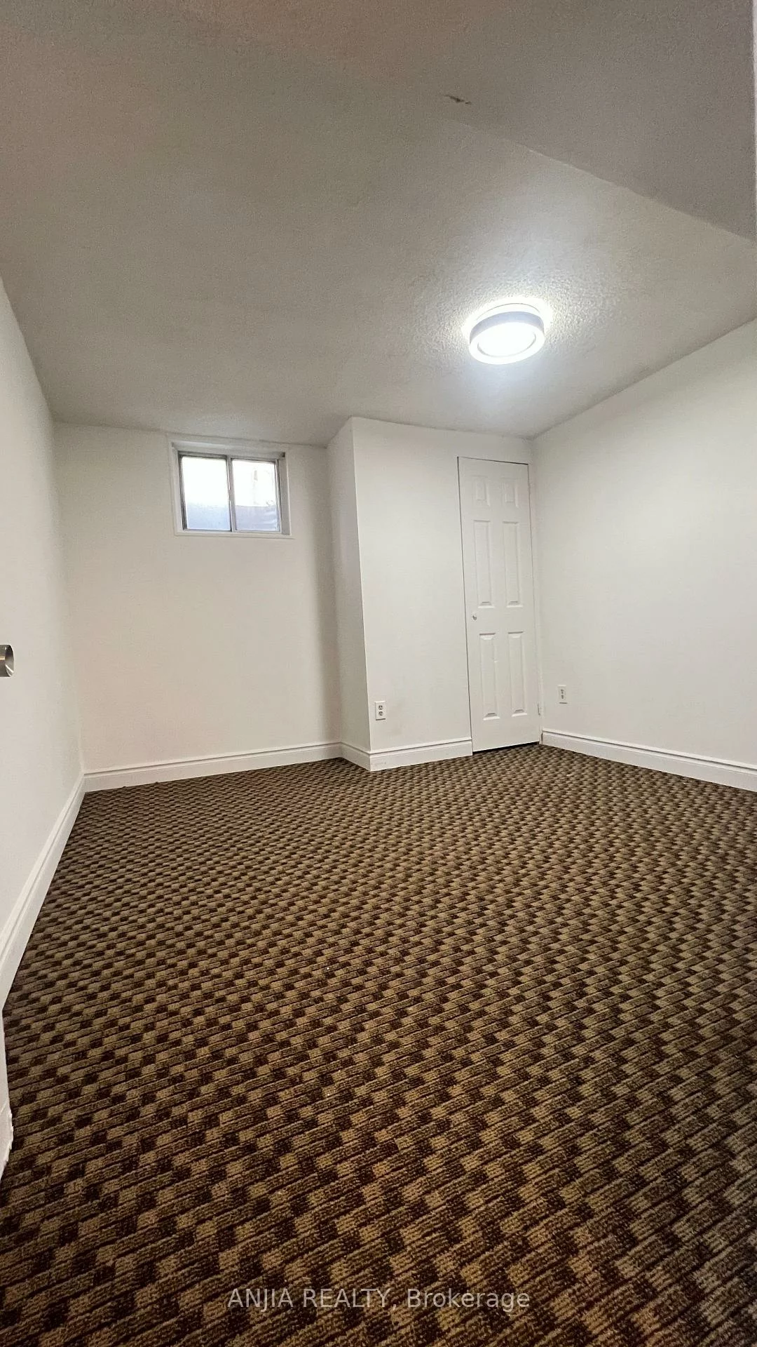 6, Hillcroft, Milliken Mills East, Markham