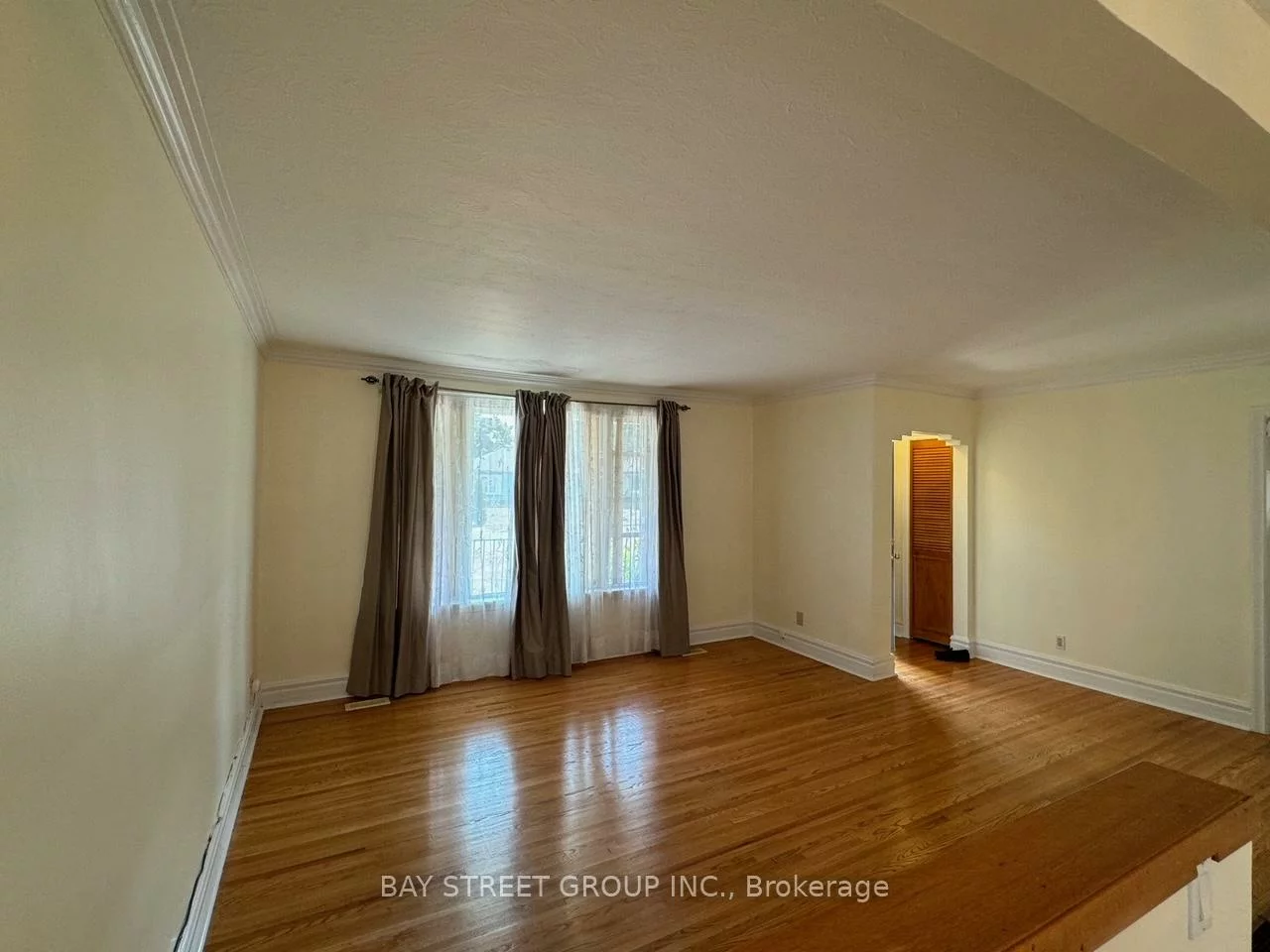 38, Woodward, Thornhill, Markham