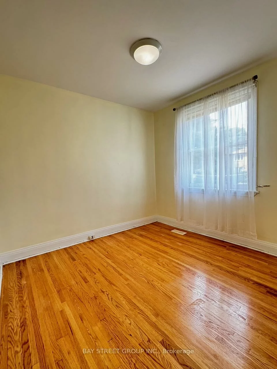 38, Woodward, Thornhill, Markham