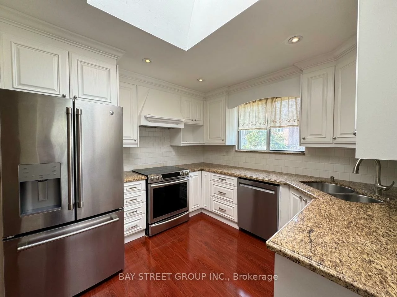 38, Woodward, Thornhill, Markham