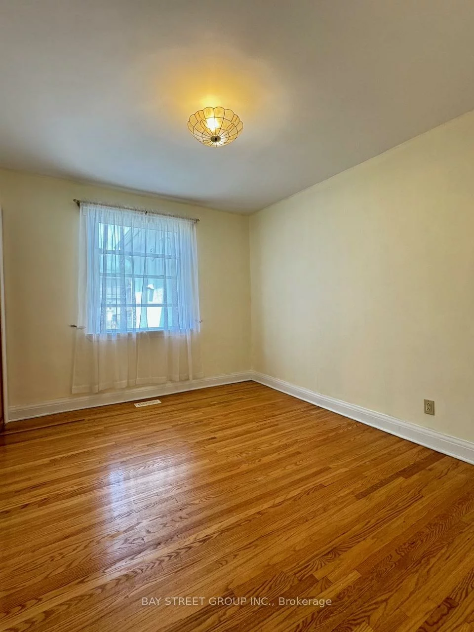 38, Woodward, Thornhill, Markham