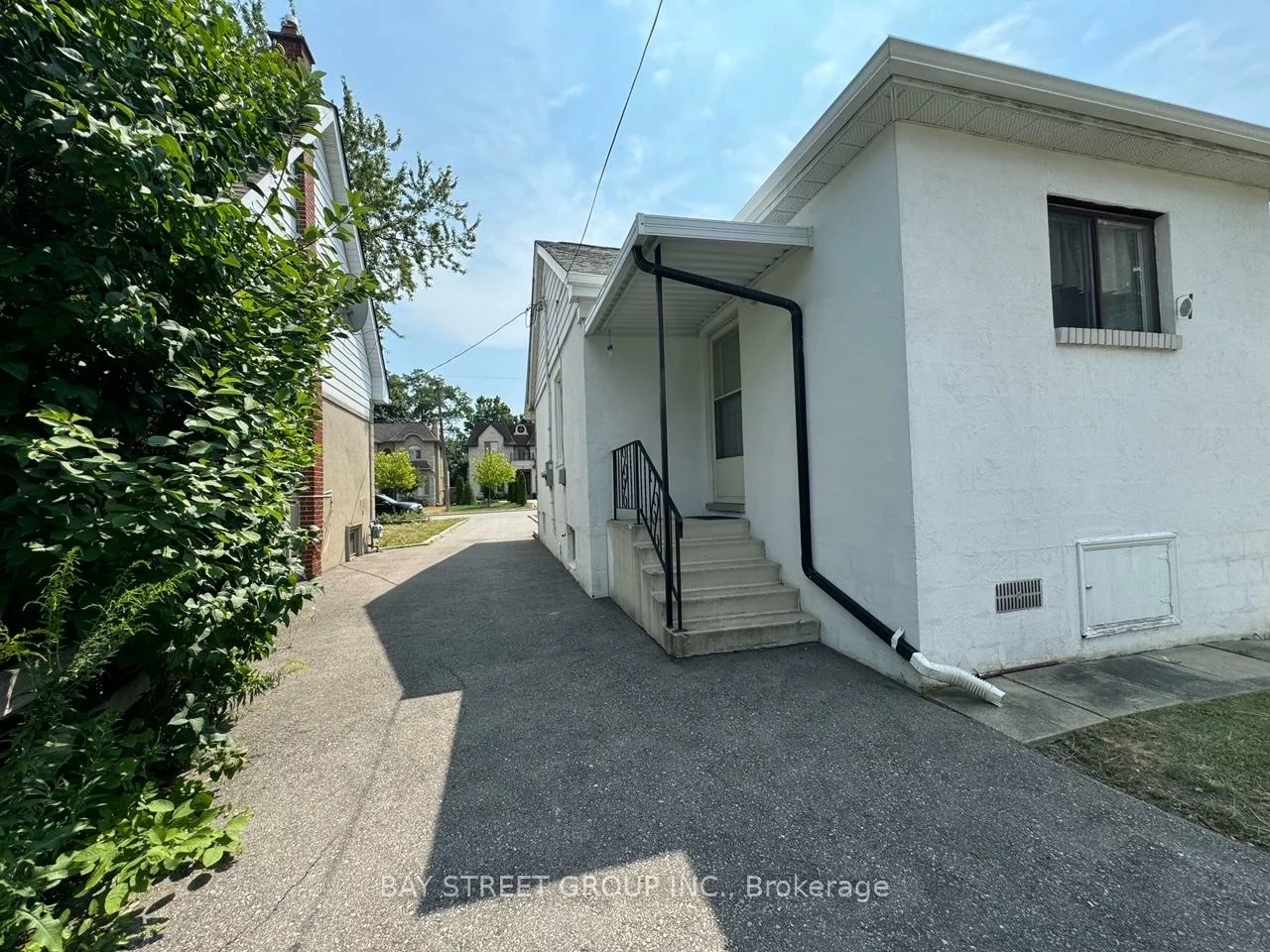 38, Woodward, Thornhill, Markham