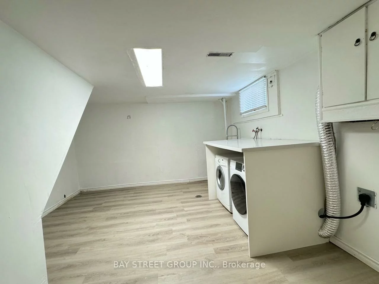 38, Woodward, Thornhill, Markham
