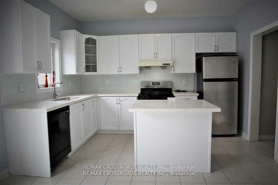 81, Lahore, Cedarwood, Markham