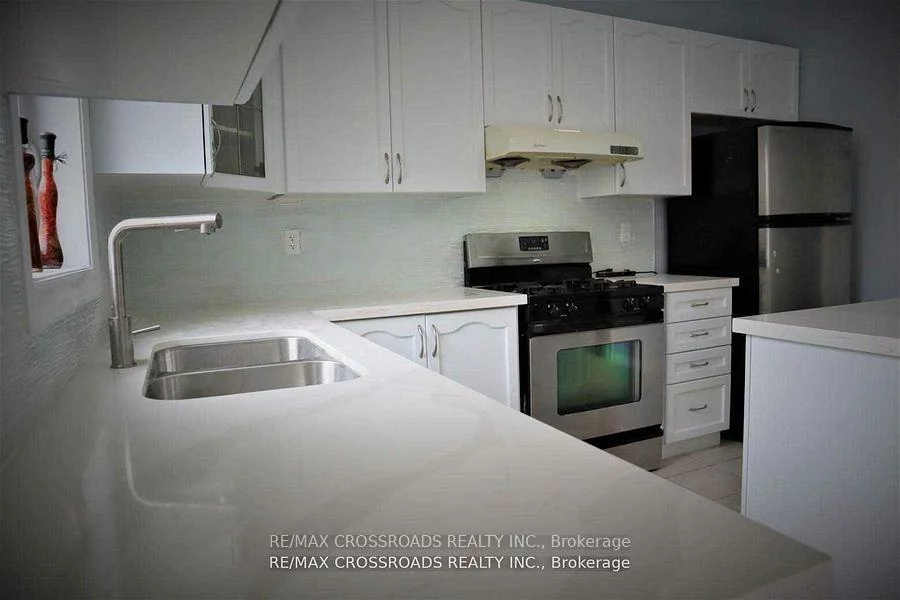 81, Lahore, Cedarwood, Markham