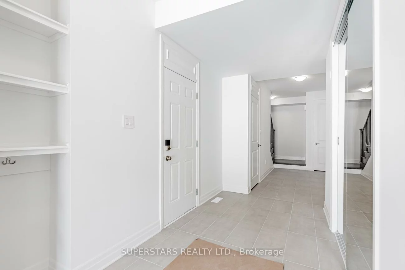 19, Avani, Victoria Square, Markham