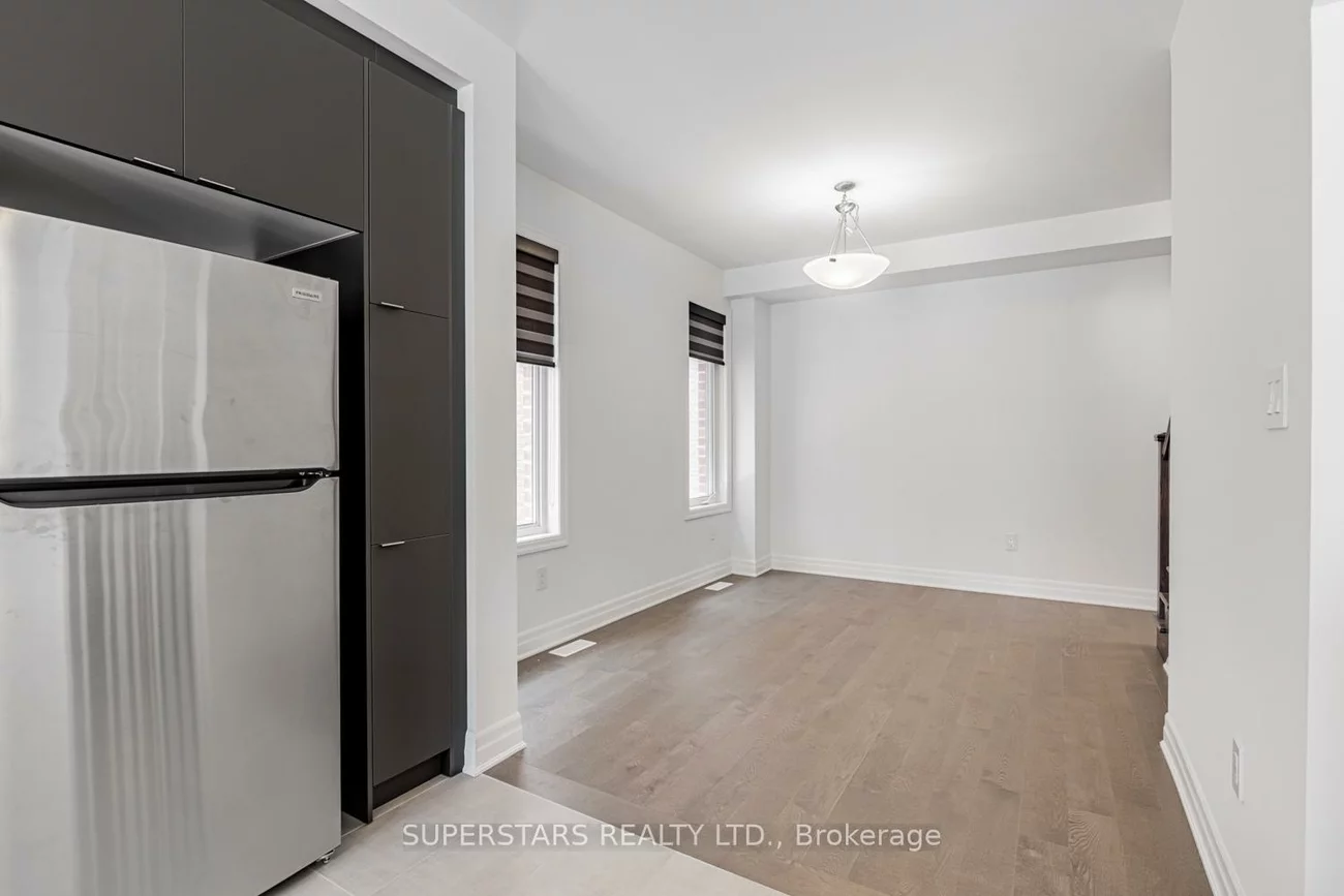 19, Avani, Victoria Square, Markham