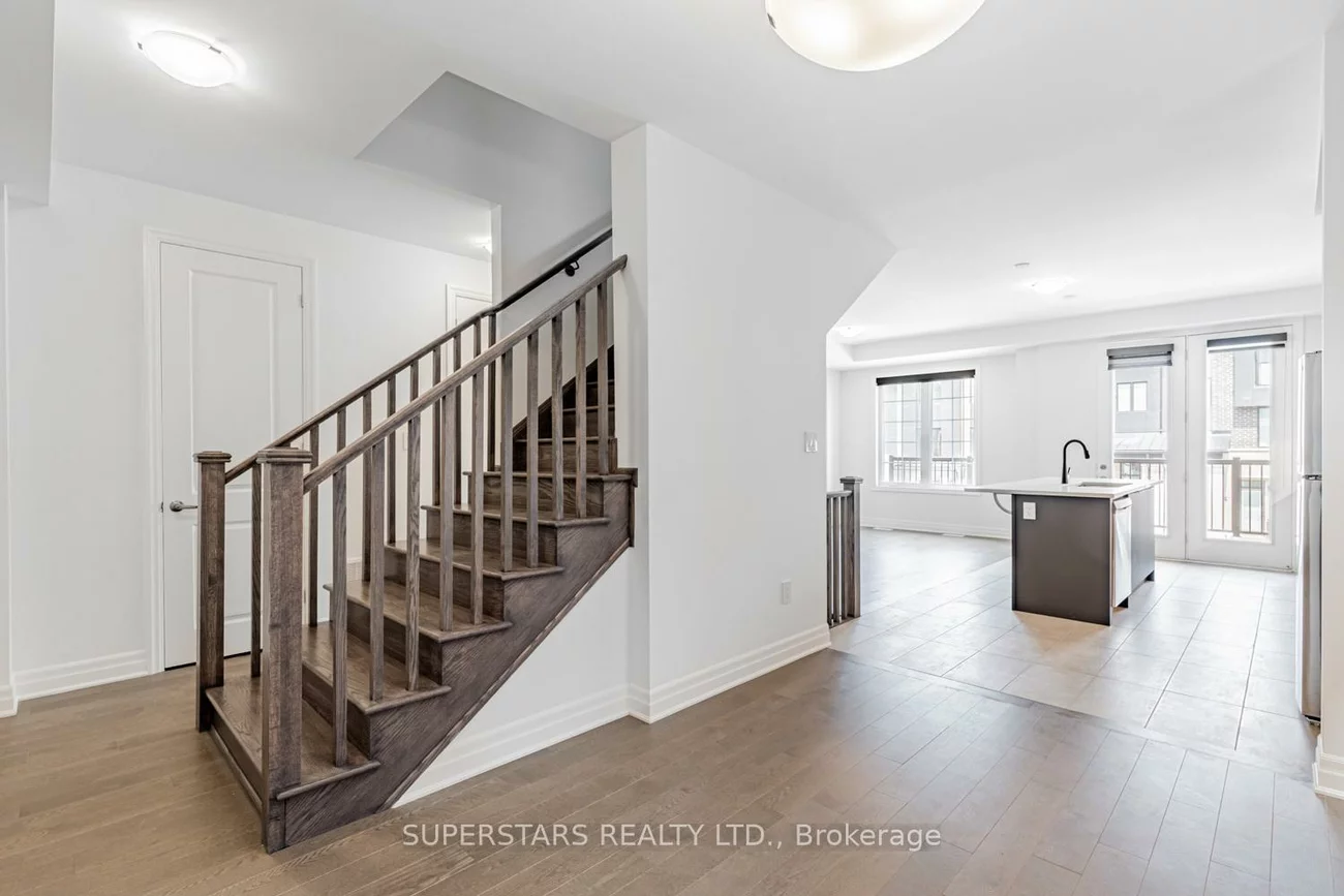 19, Avani, Victoria Square, Markham