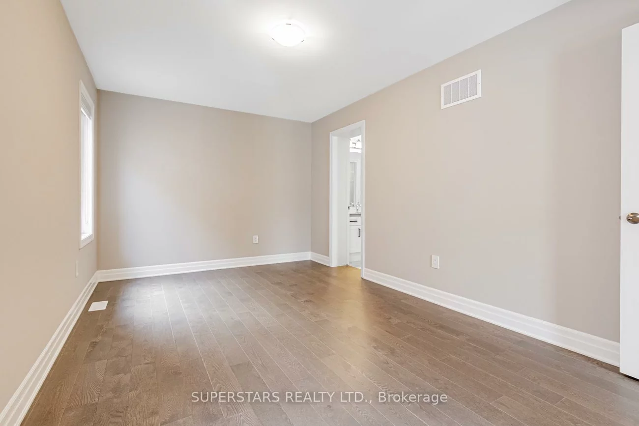 19, Avani, Victoria Square, Markham