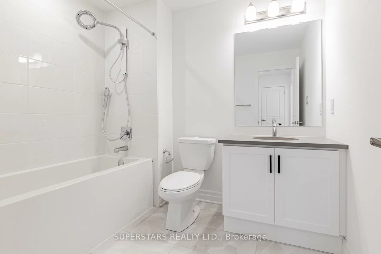 19, Avani, Victoria Square, Markham