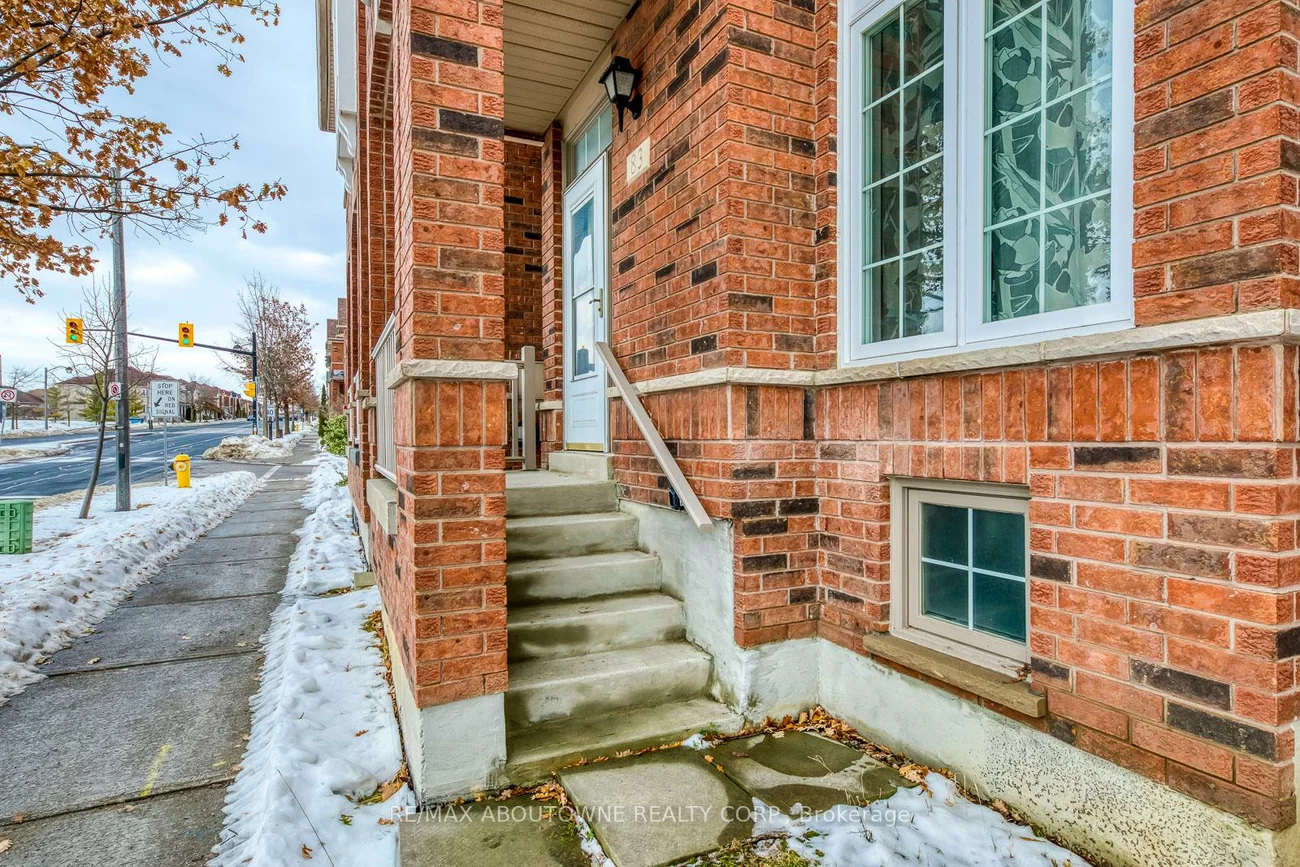 83, Bur Oak, Berczy, Markham