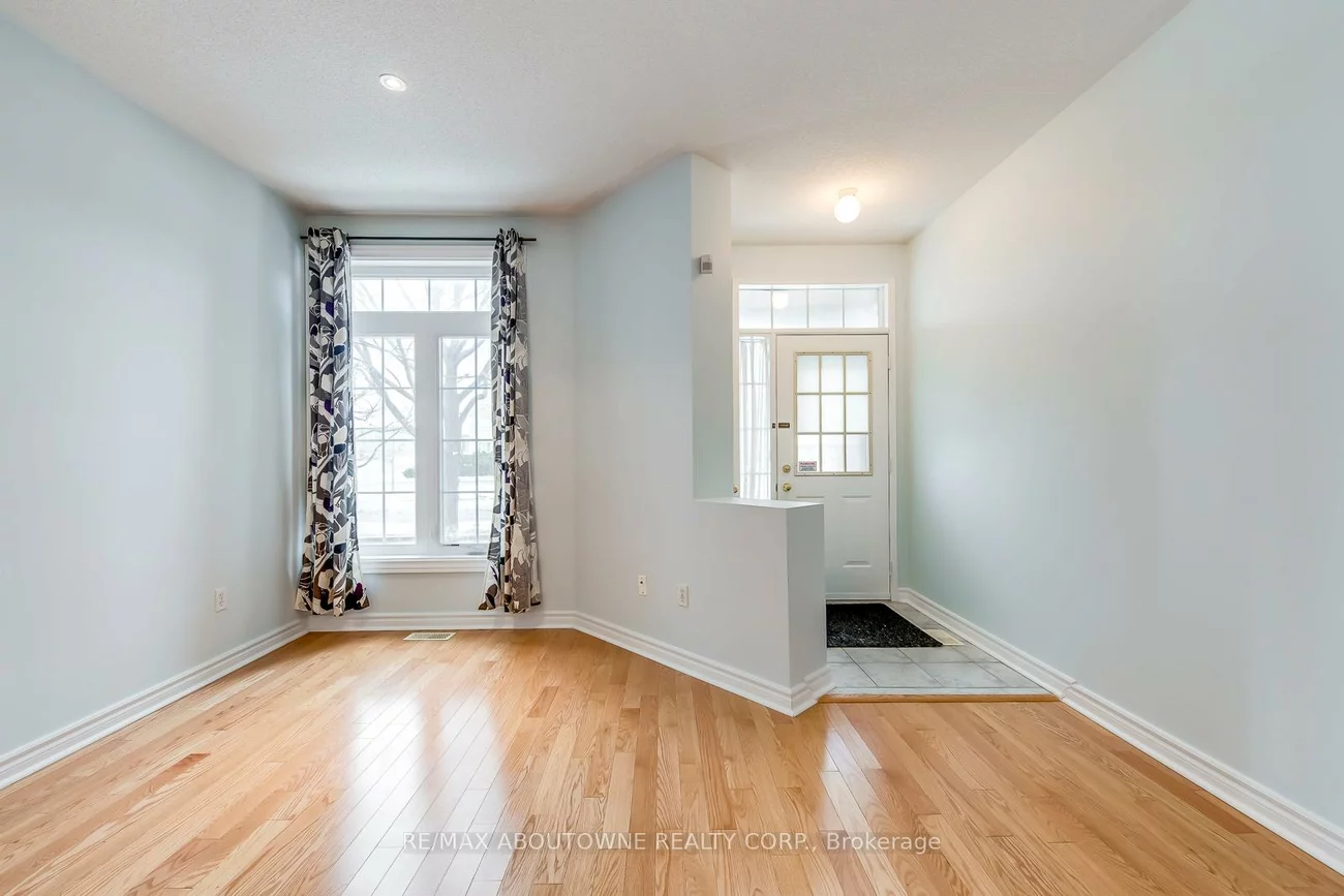 83, Bur Oak, Berczy, Markham