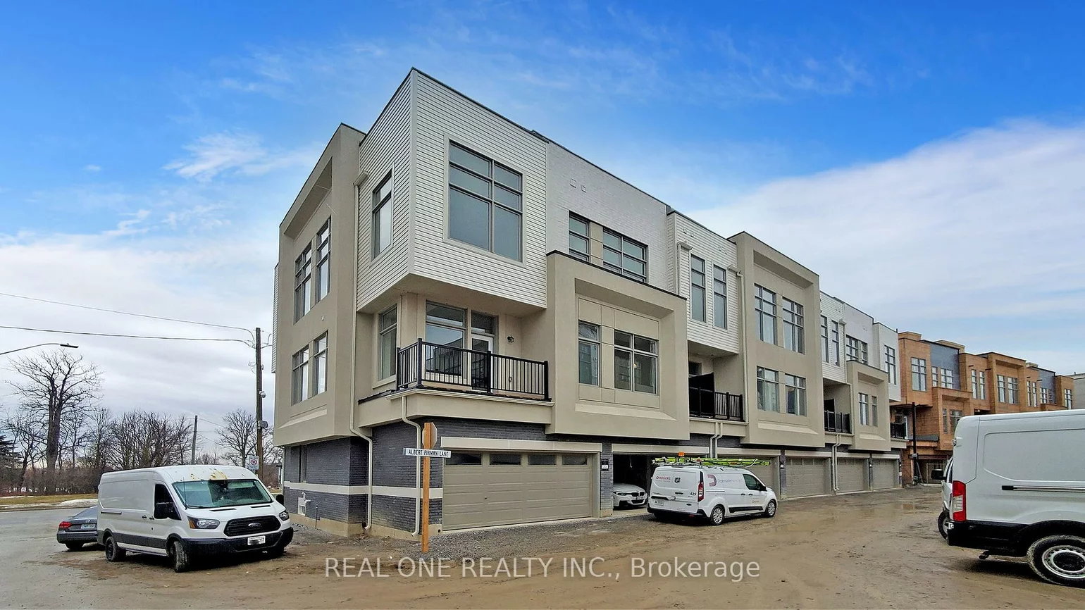 125, Markland, Cachet, Markham