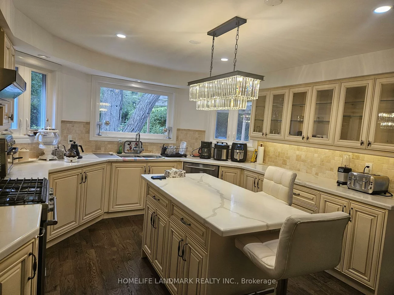 74, Julia, Thornhill, Markham