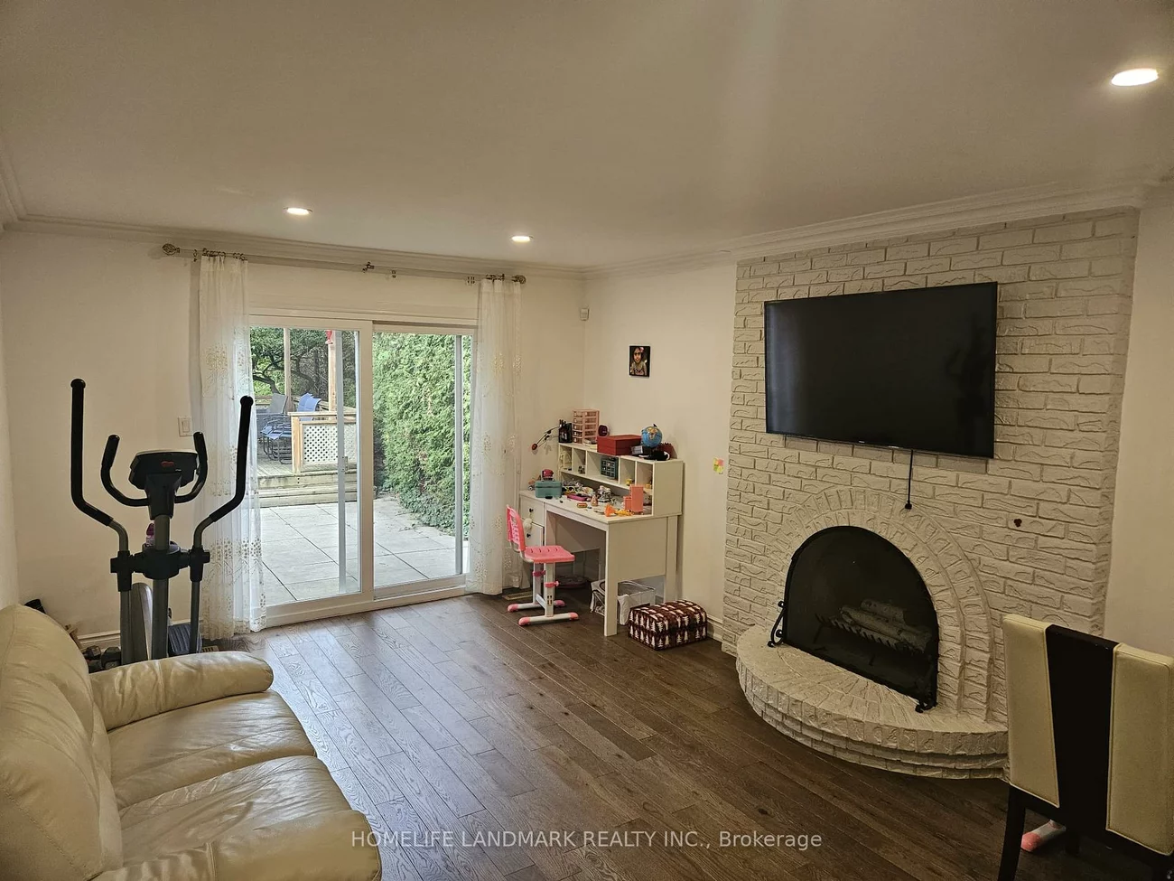 74, Julia, Thornhill, Markham